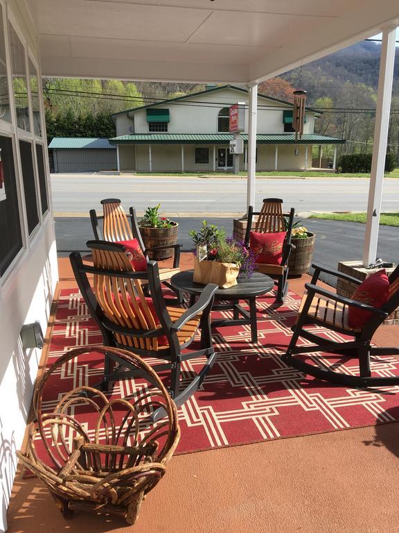 Cardinal Inn Maggie Valley Eksteriør billede
