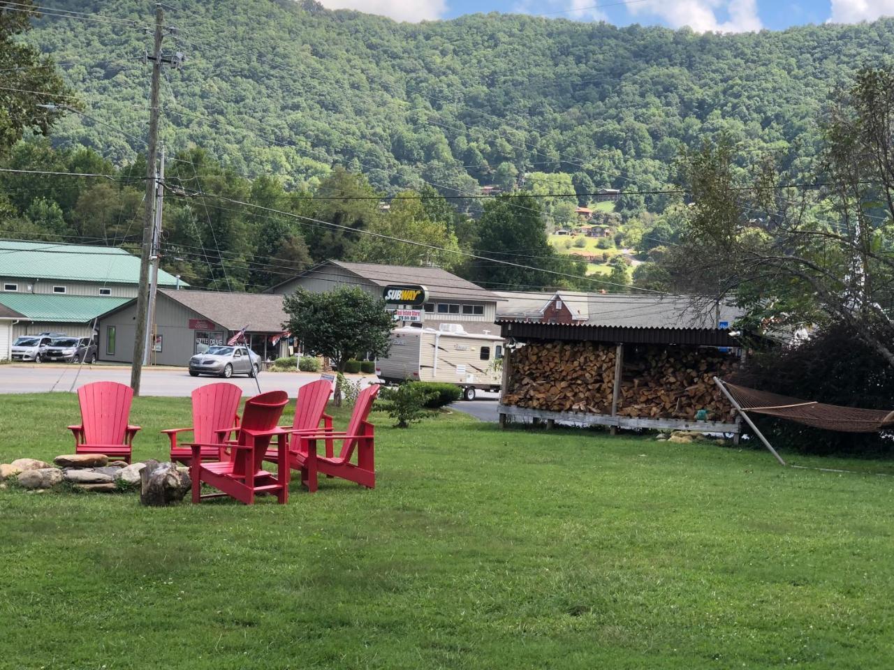 Cardinal Inn Maggie Valley Eksteriør billede